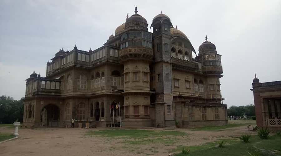 Vijaya Vilas Palace, Kutch