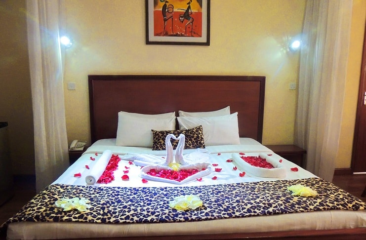 Hotel Rooms For Honeymoon
