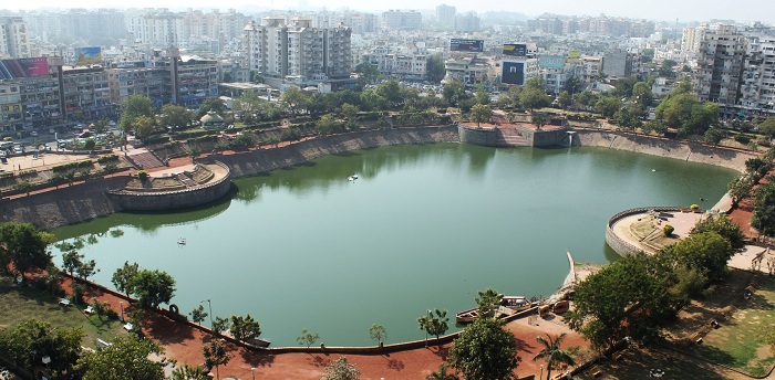 Vastrapur Lake