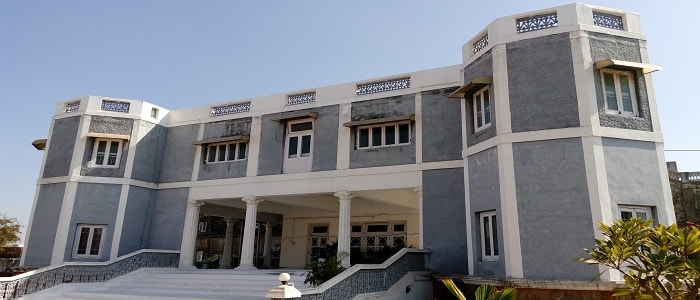 Royal Palaces of Gujarat - Dowlat Villas Palace, Himmatnagar