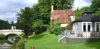 Dog Friendly Sussex Cottages
