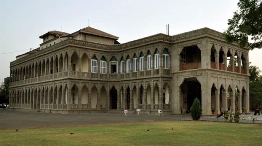 Nilambagh-Palace-Bhavnagar