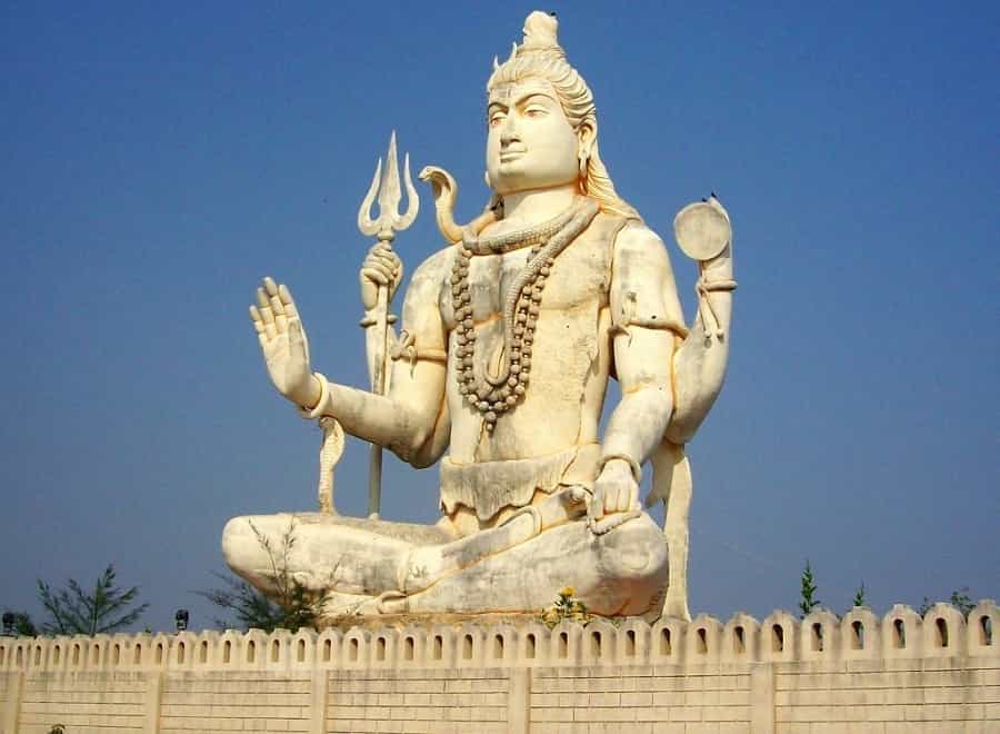 Statue of Lord Shiva at Nageshwar Jyotirlinga near Dwarka