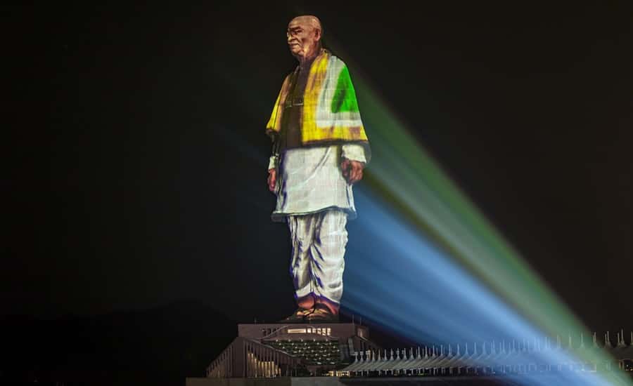 Light and Sound Show at Statue of Unity