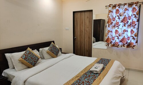 Hotel Blu leaf Rajkot