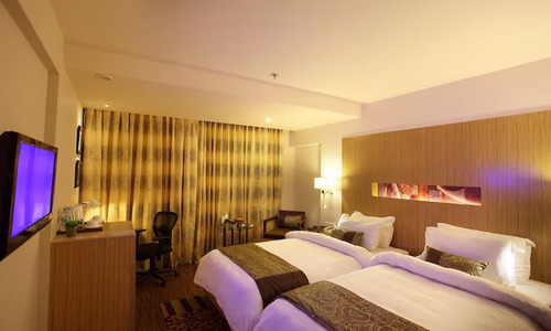 Hotel Comfort Inn Legacy Rajkot