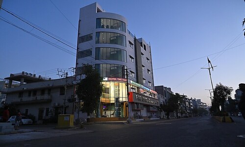Hotel The Faam Rajkot